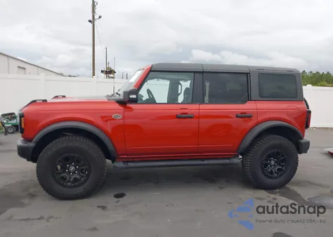 2023 Ford Bronco Wildtrak z USA, uszkodzony, nr VIN 1FMEE5DP2PLB43791